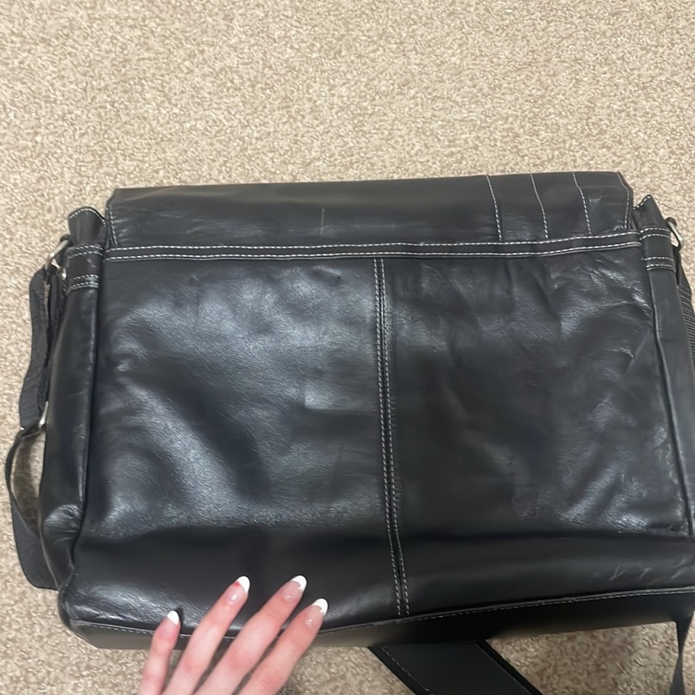 KENNETH COLE LAPTOP BAG - Picture 8 of 8